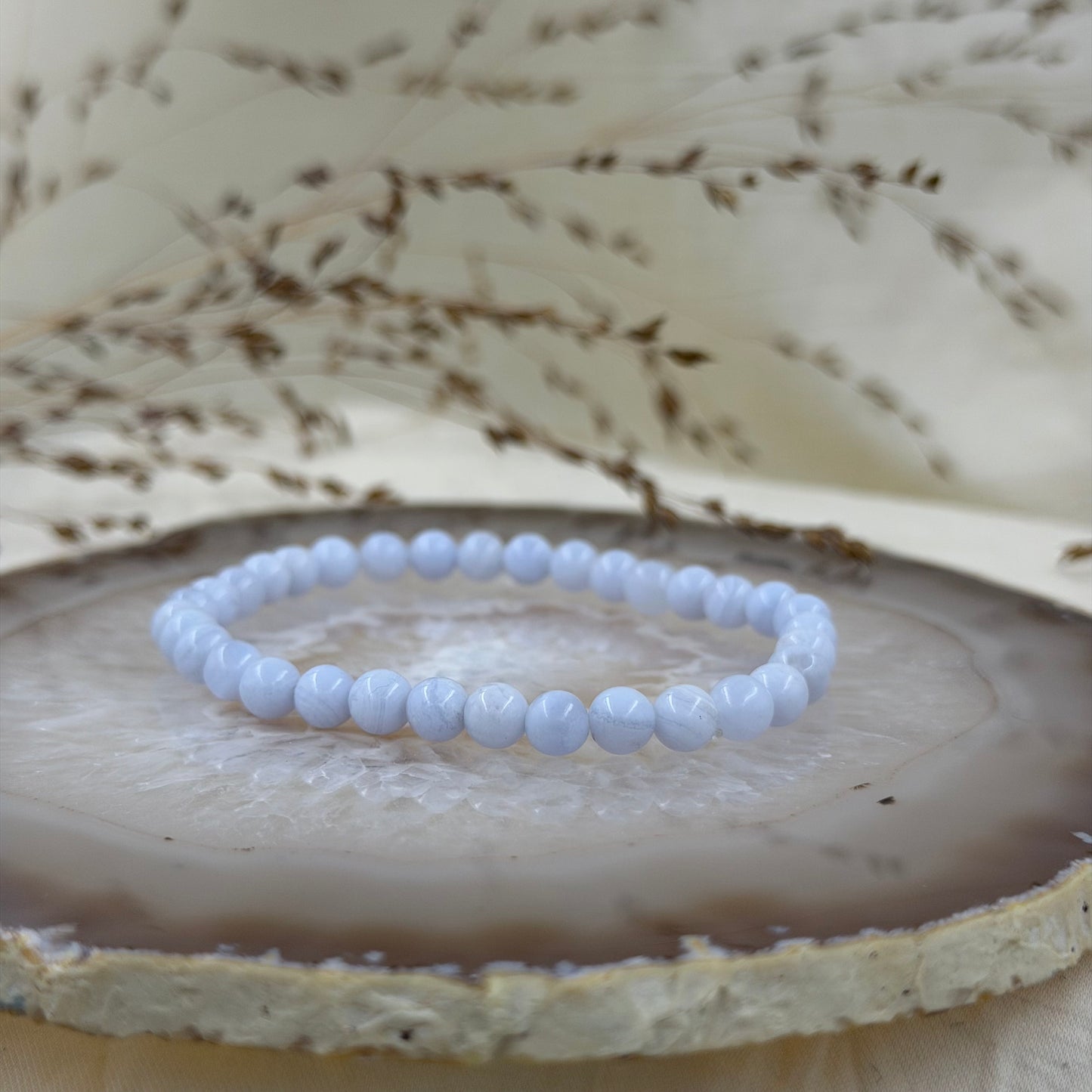 Chalcedono apyrankė, 6 mm