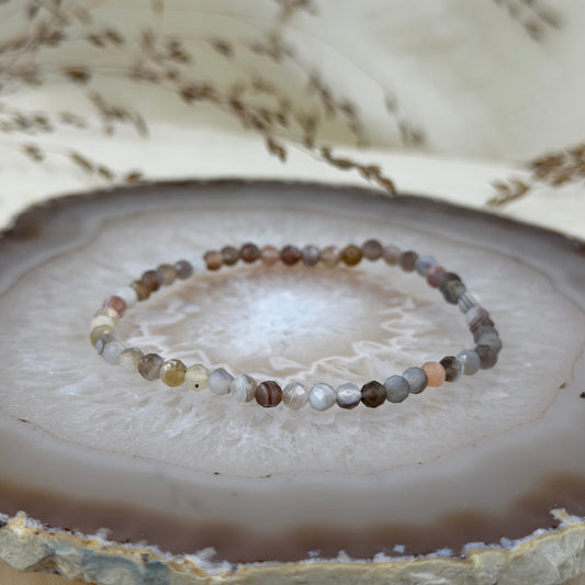 Agato apyrankė (briaunuoto šlifavimo)