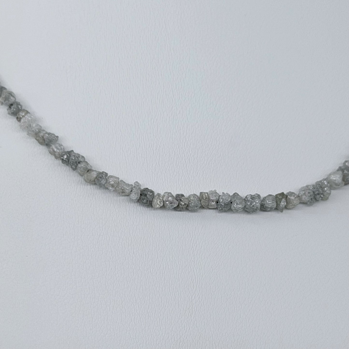 Deimanto karoliai, 2 mm