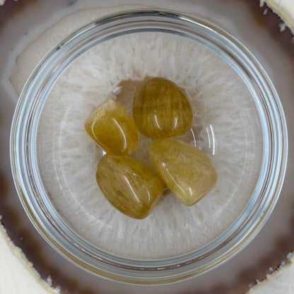 Geltonas fluoritas