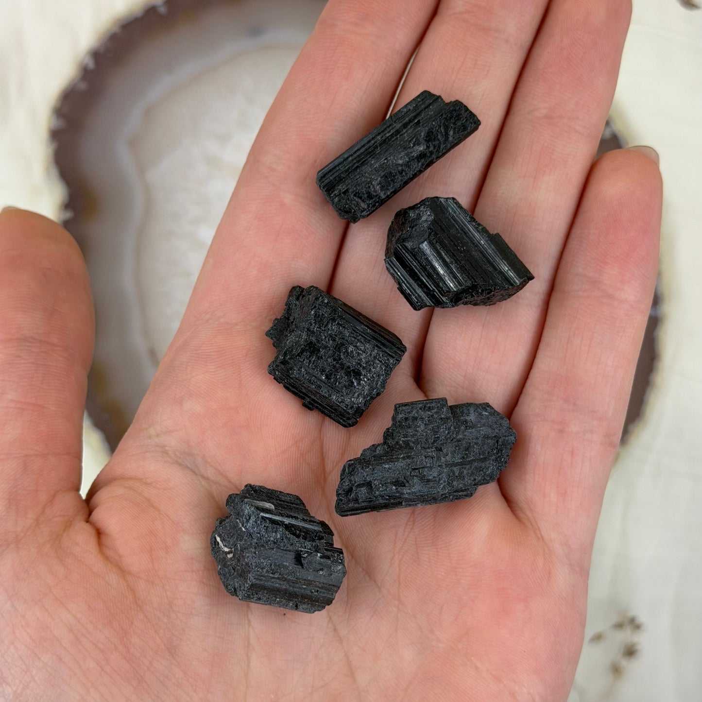 Turmalinas (juodas)