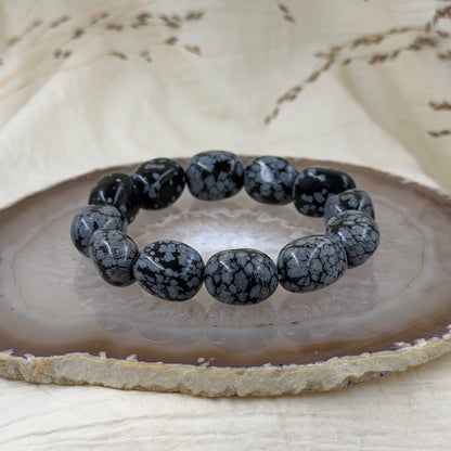 Snaiginio obsidijano apyrankė